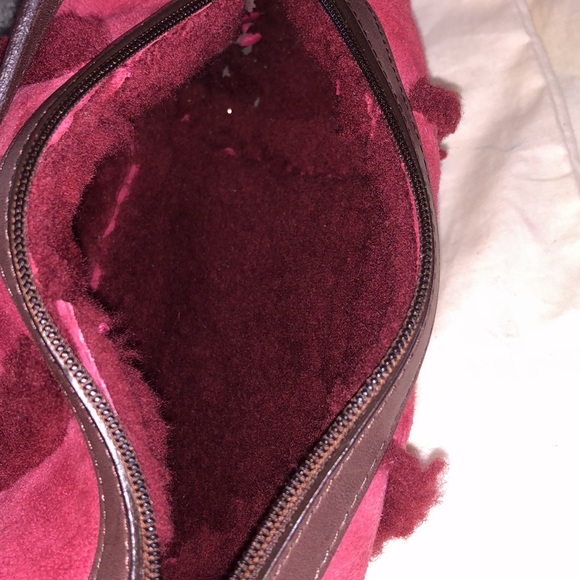 UGG red suede/ shearling purse - Picture 4 of 6